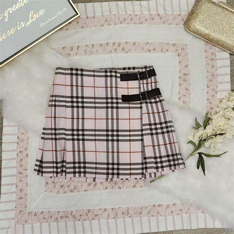 burberry skirt pink